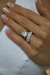 Deltora Diamonds Pear Cut Solitaire Setting with sustainable lab diamonds.