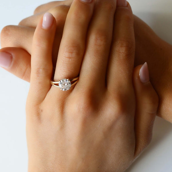Round diamond Split Shank Engagement ring 