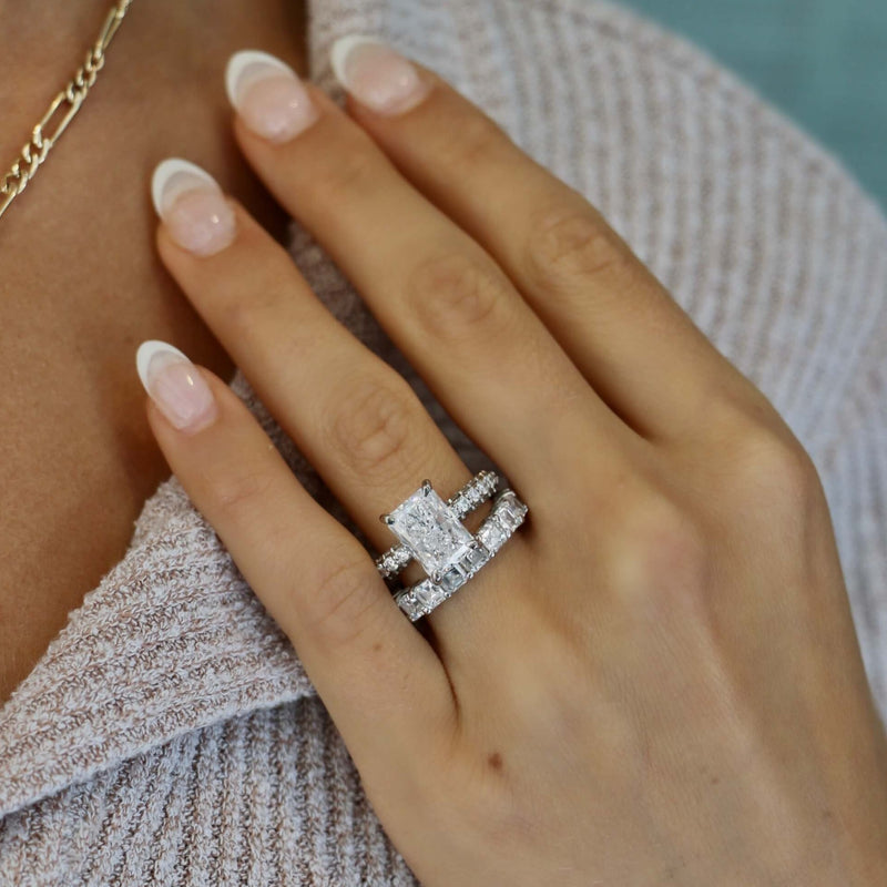 Pavé-Set Engagement Rings: The Complete Guide